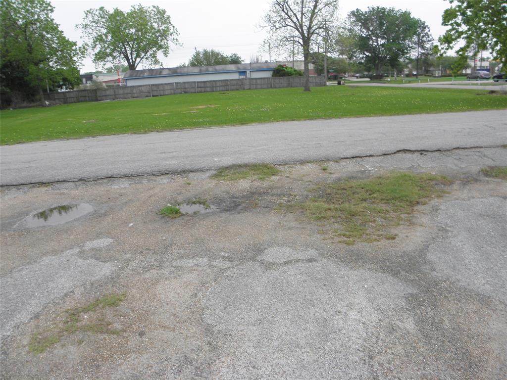 2423 44th Street Street - Photo 1