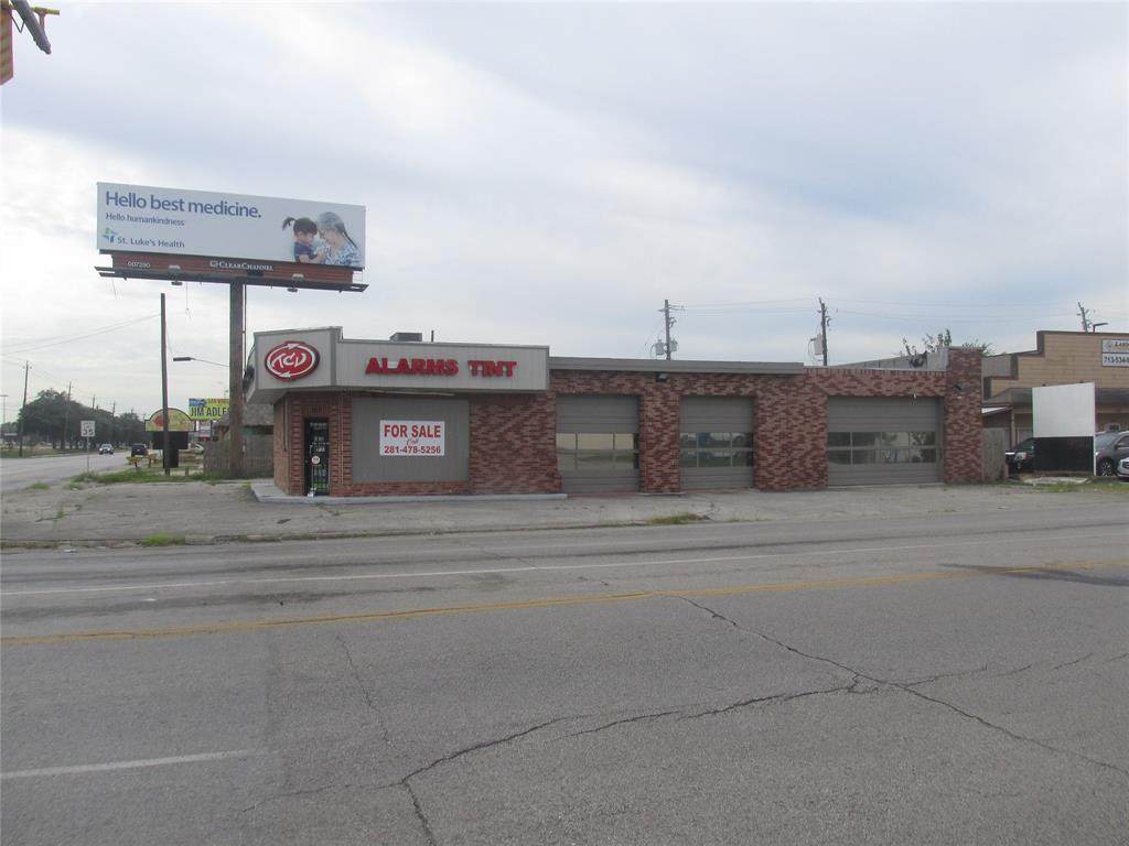 922 Harris Avenue - Photo 1
