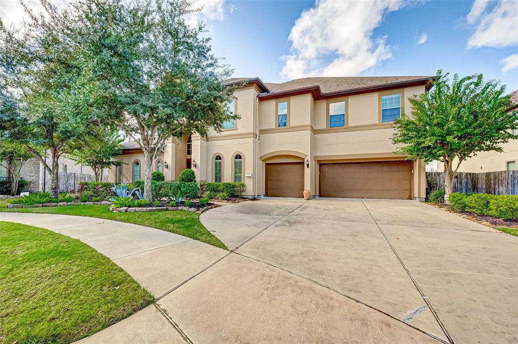2914 Cotswold Lane - Photo 1