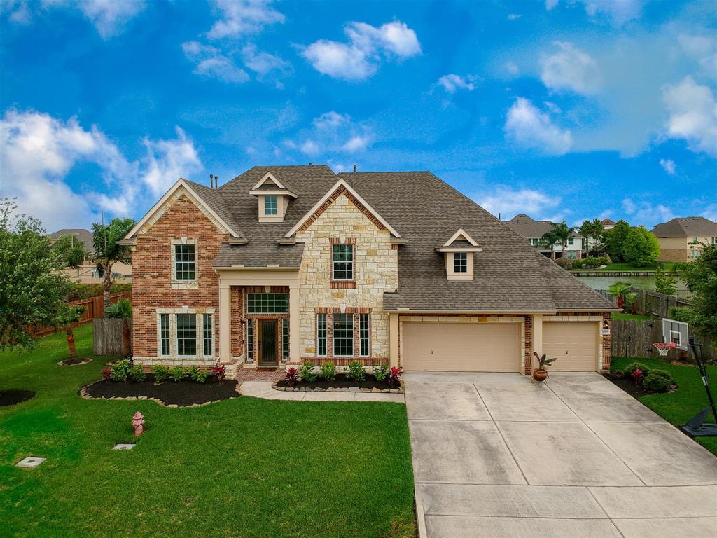 2313 Lakeway Drive - Photo 1