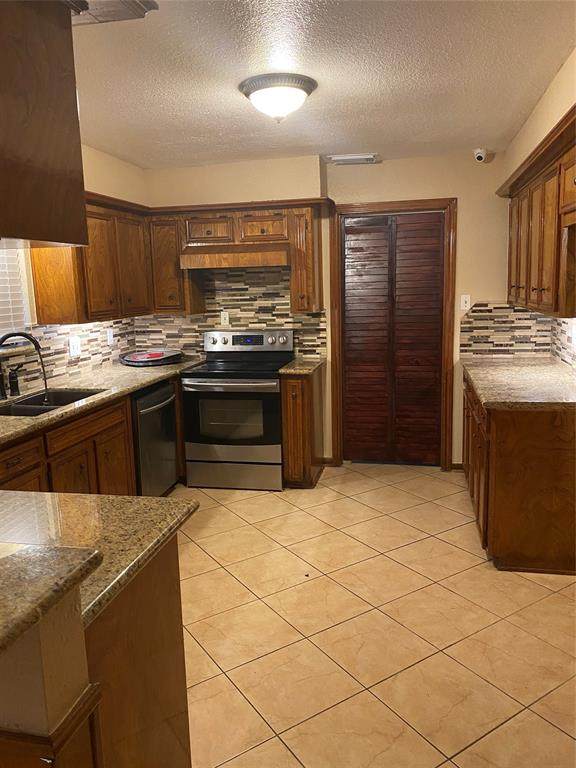 10703 Rockcrest Road - Photo 1