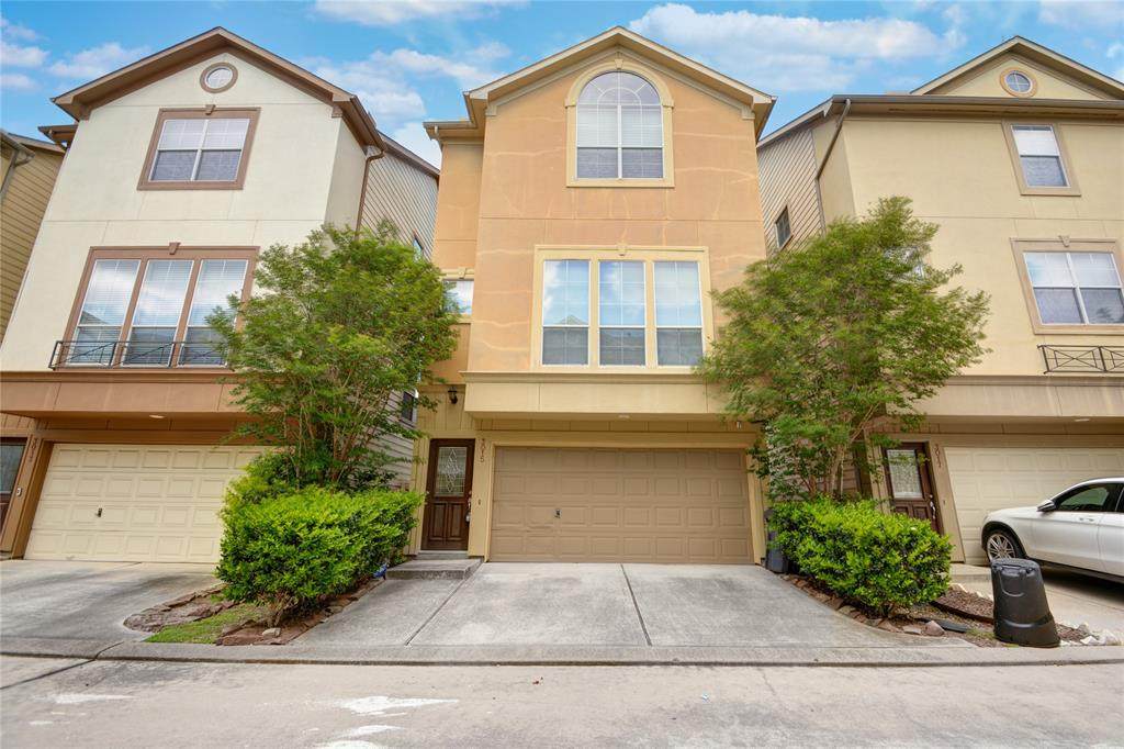 3015 Clearview Circle - Photo 1