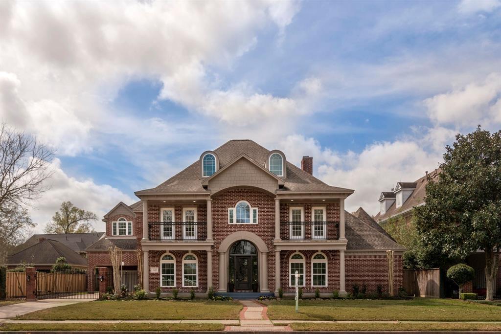 2119 Pineloch Drive - Photo 1