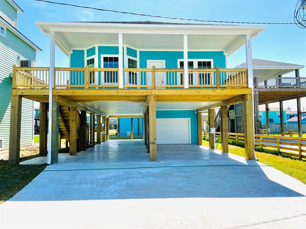 975 S Cove Drive - Photo 1