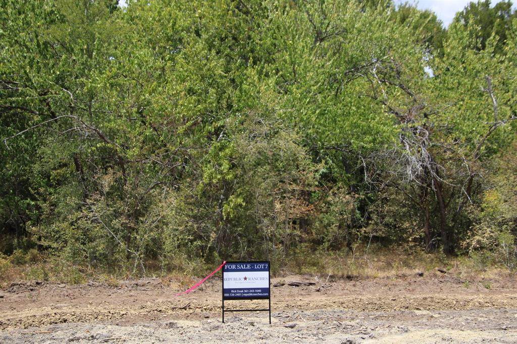 00 Fm 1155 Lot 7 - Photo 1