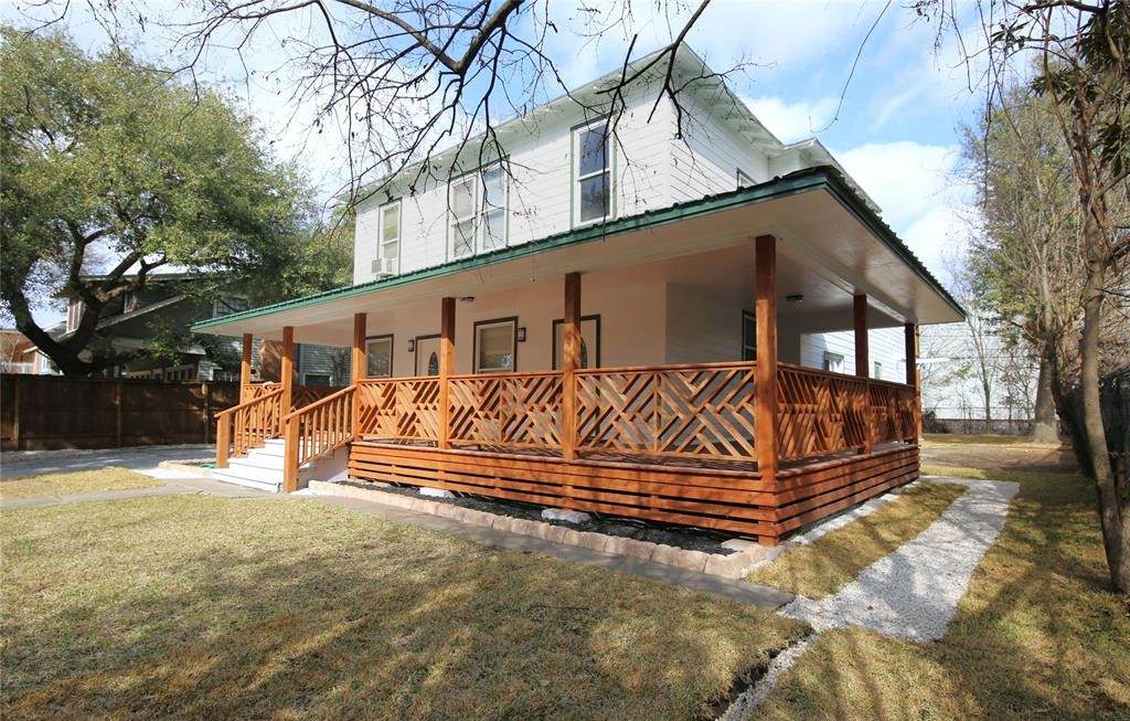 4445 Rusk - Photo 1