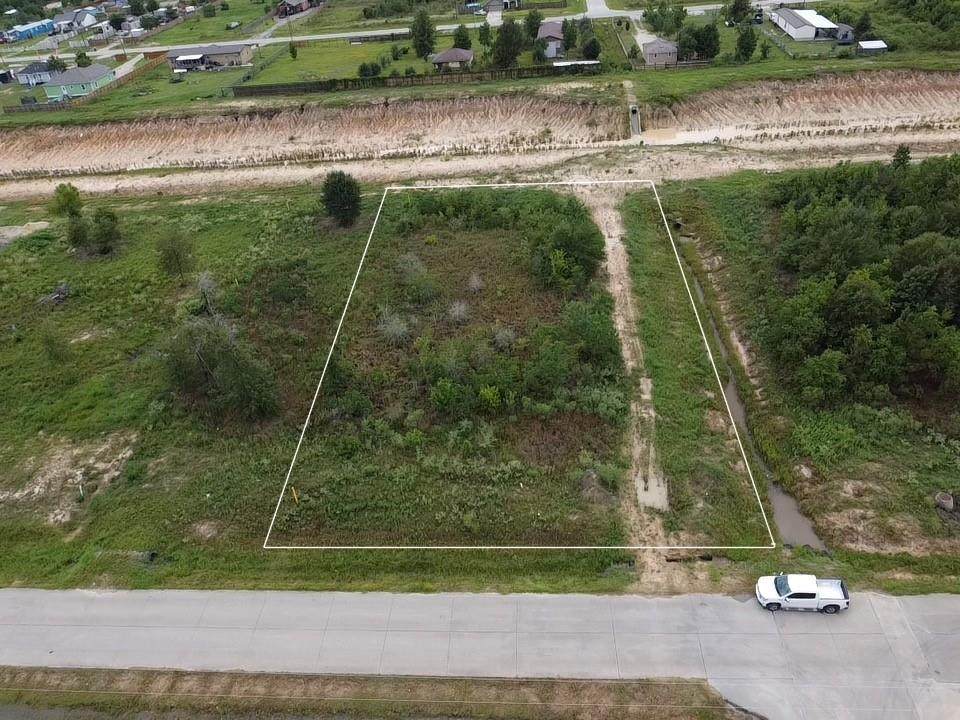 934 County Road 3558 - Photo 1