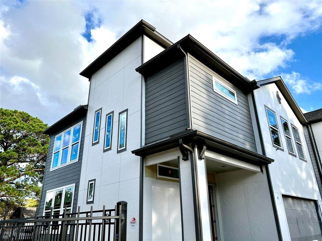 4924 Winnetka Street - Photo 1