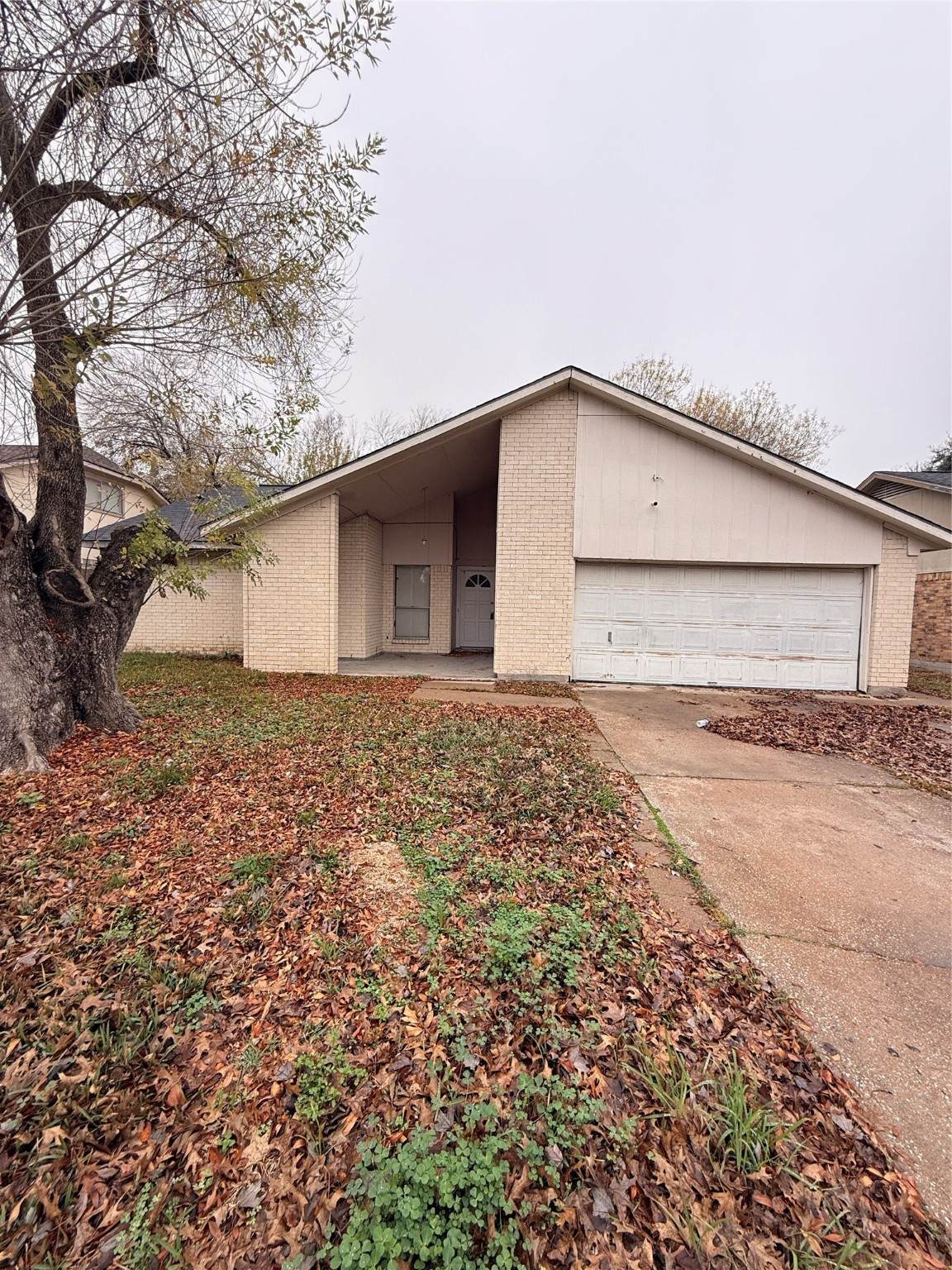 4207 Comanche Street - Photo 1