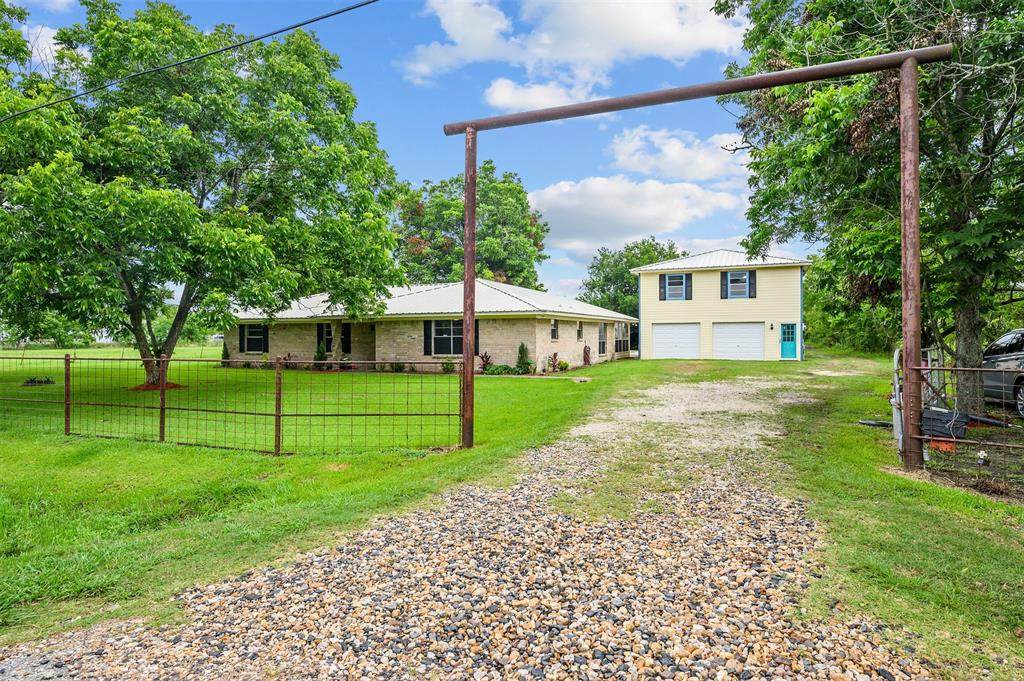 3833 Gatewood Road - Photo 1