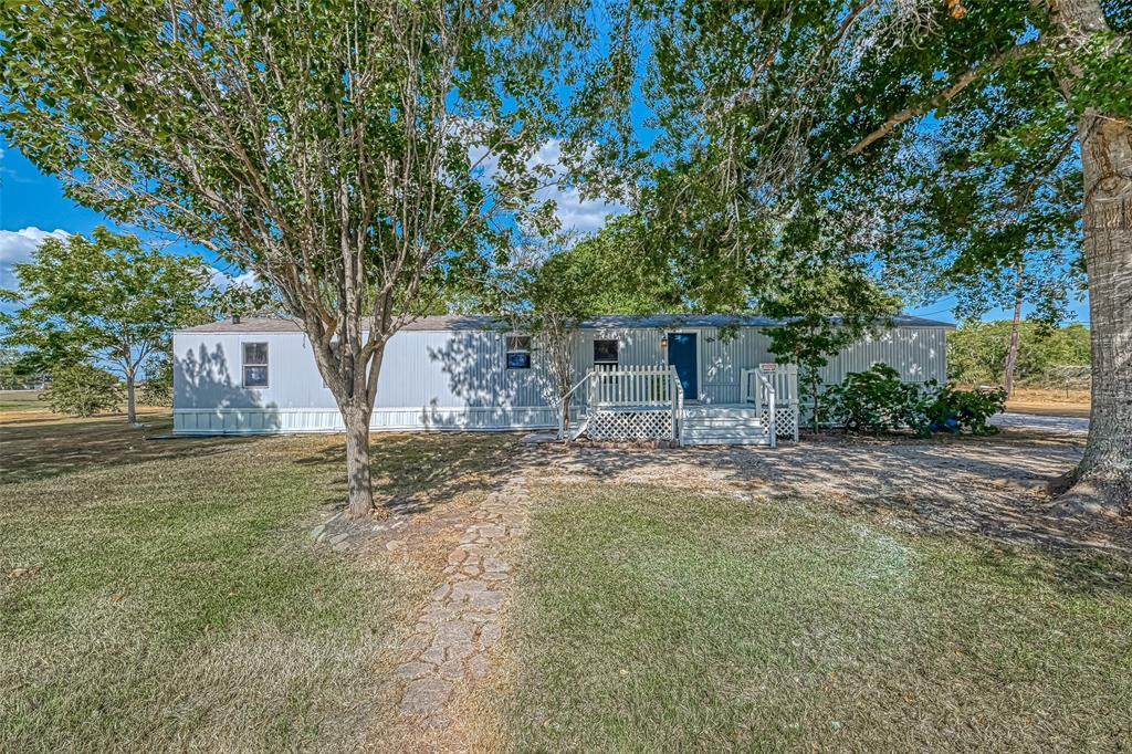 5519 Cherokee Court - Photo 1