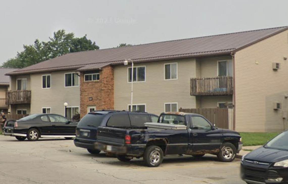 10 Park Terrace Boulevard - Photo 1