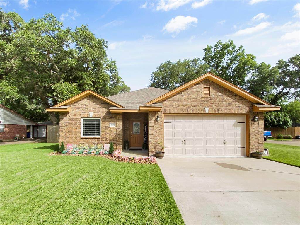 241 Canterbury Drive - Photo 1