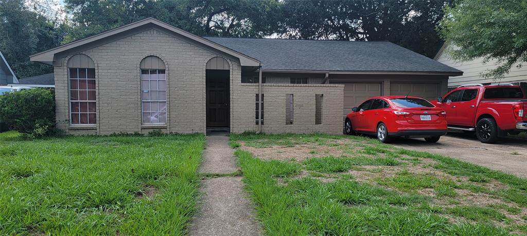 306 Coach Lamp Lane - Photo 1