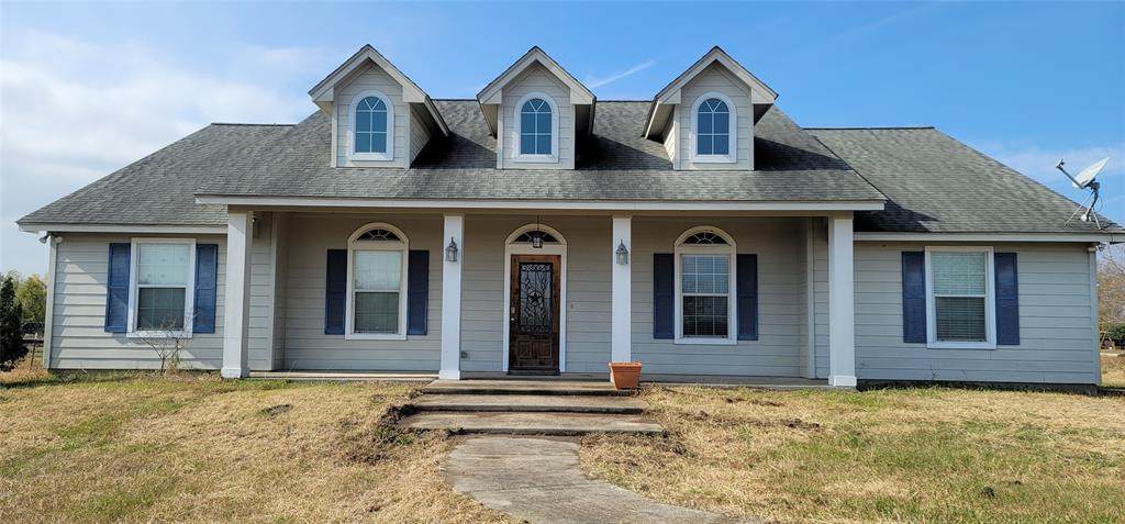 744 County Road 6042 - Photo 1