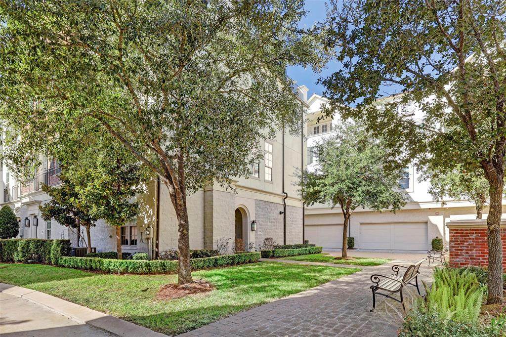 2208 Commonwealth Street - Photo 1