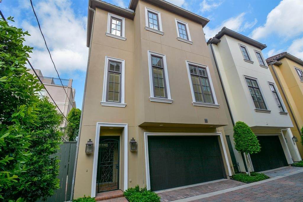 2419 Brazoria Street - Photo 1