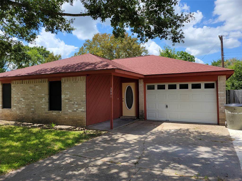 2801 Water Locust Drive - Photo 1