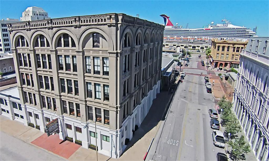 2402 Mechanic Street - Photo 1