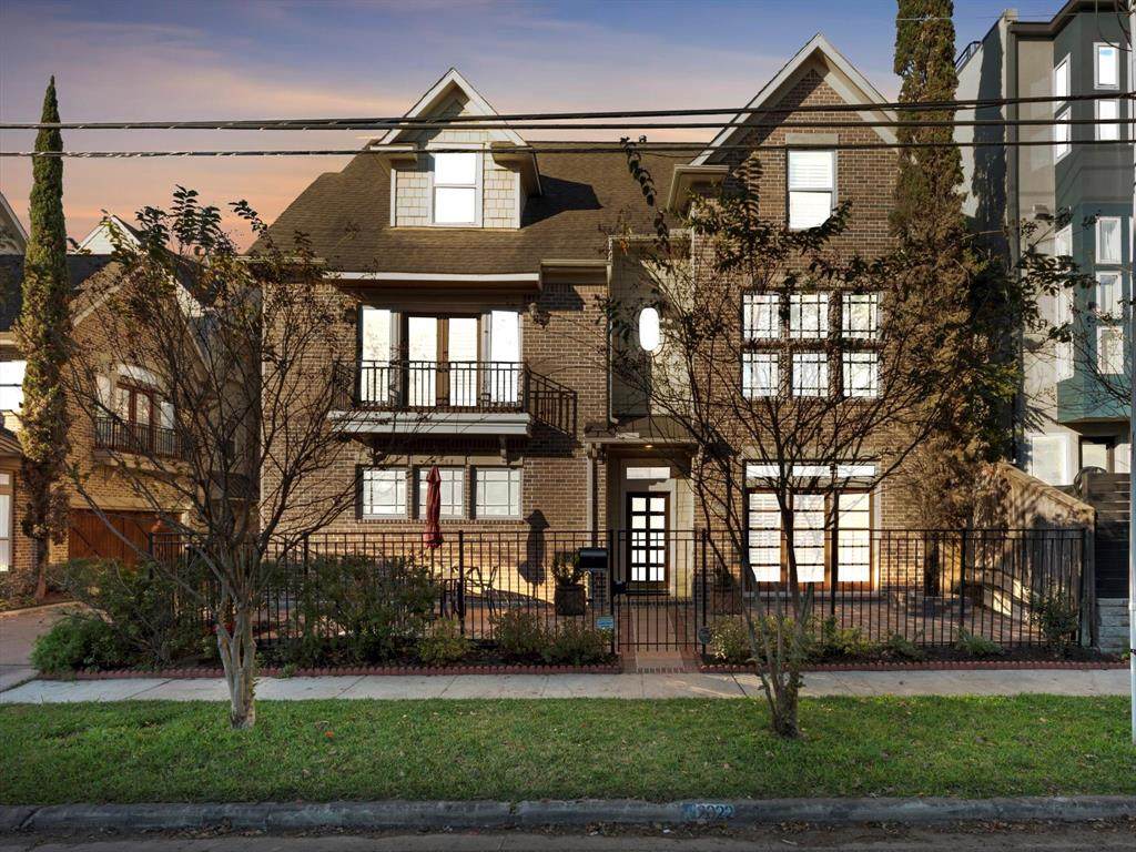 2022 Vermont Street - Photo 1