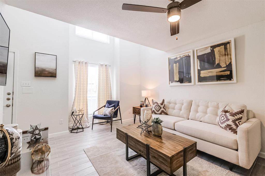 8162 N Richmond Ave - Photo 1