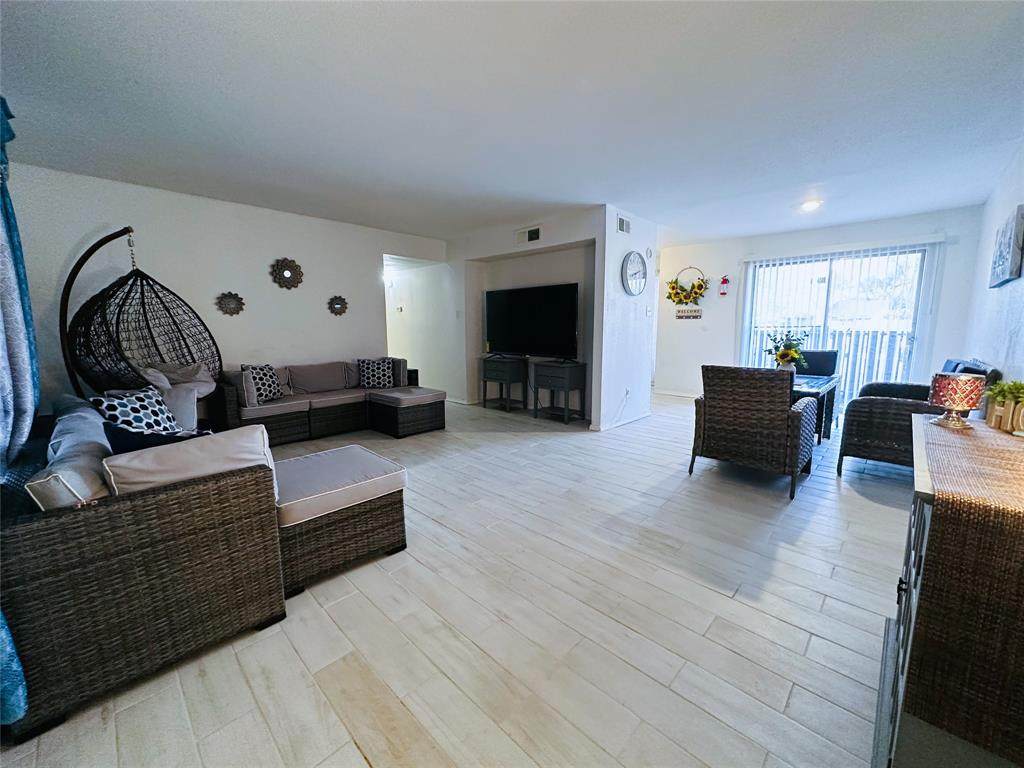 5625 Antoine Drive - Photo 1