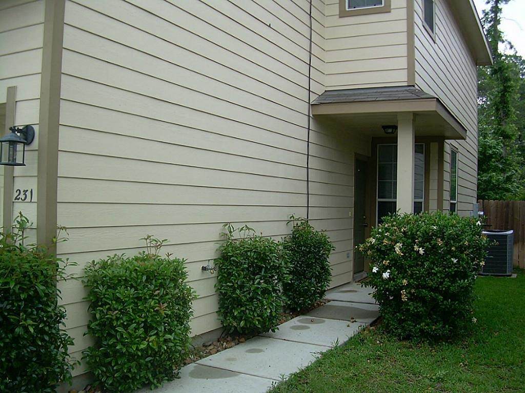 231 Burberry Park Circle - Photo 1