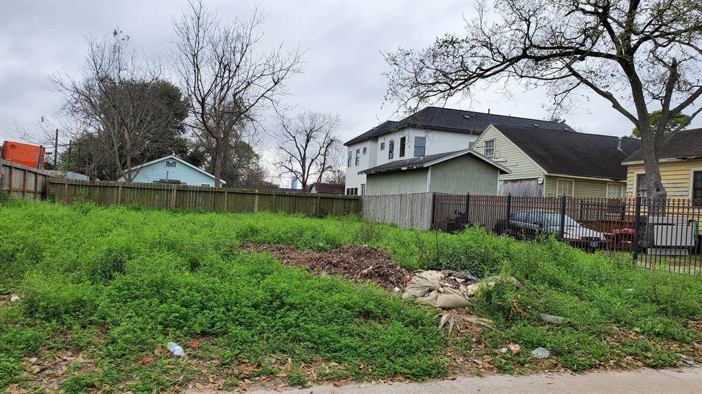 1504 Cavalcade St - Photo 1 1504 Cavalcade St - Photo 1