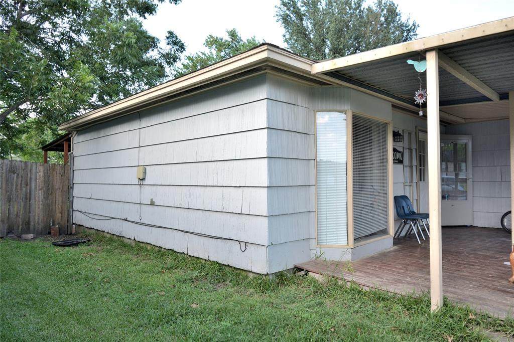737 Tobe Street - Photo 1