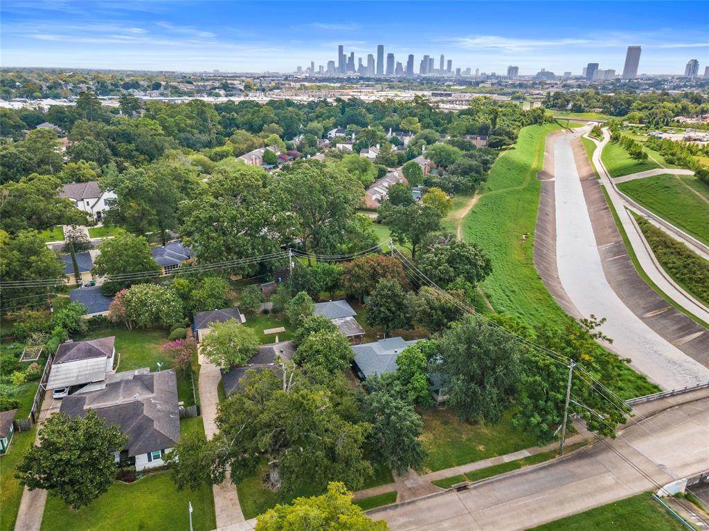 802 T C Jester Boulevard - Photo 1