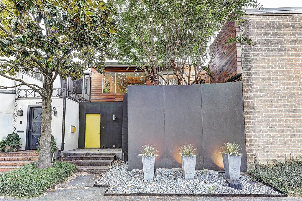 1207 Berthea Street - Photo 1