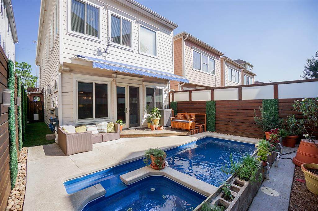 1204 29th Street - Photo 1