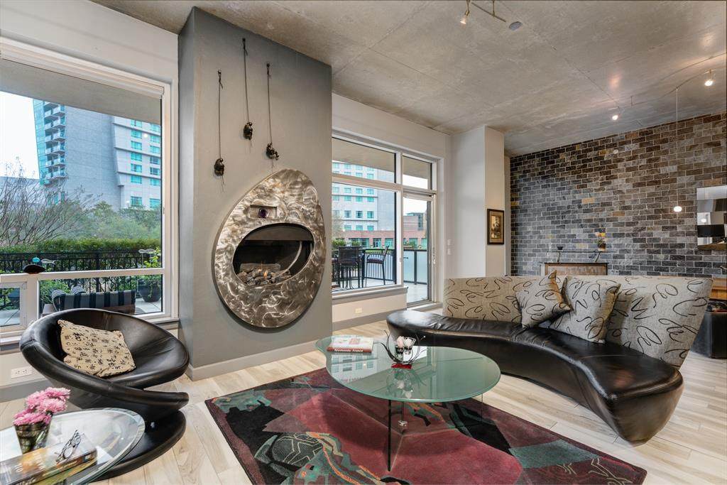 3 Waterway Court - Photo 1