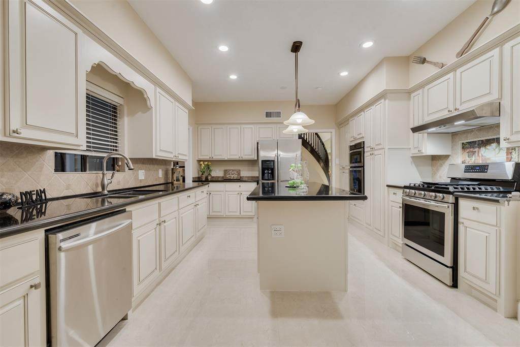831 Plainwood Drive - Photo 1
