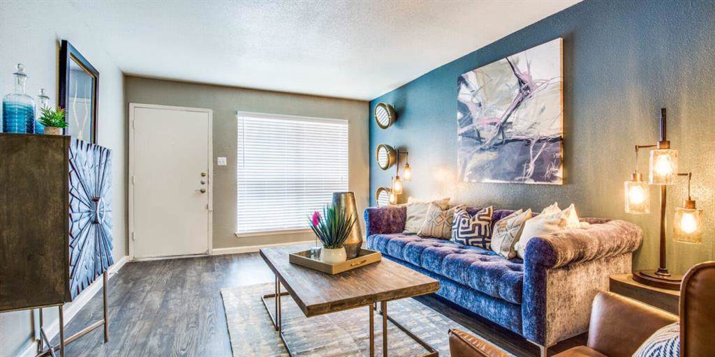 250 N Uvalde - Photo 1