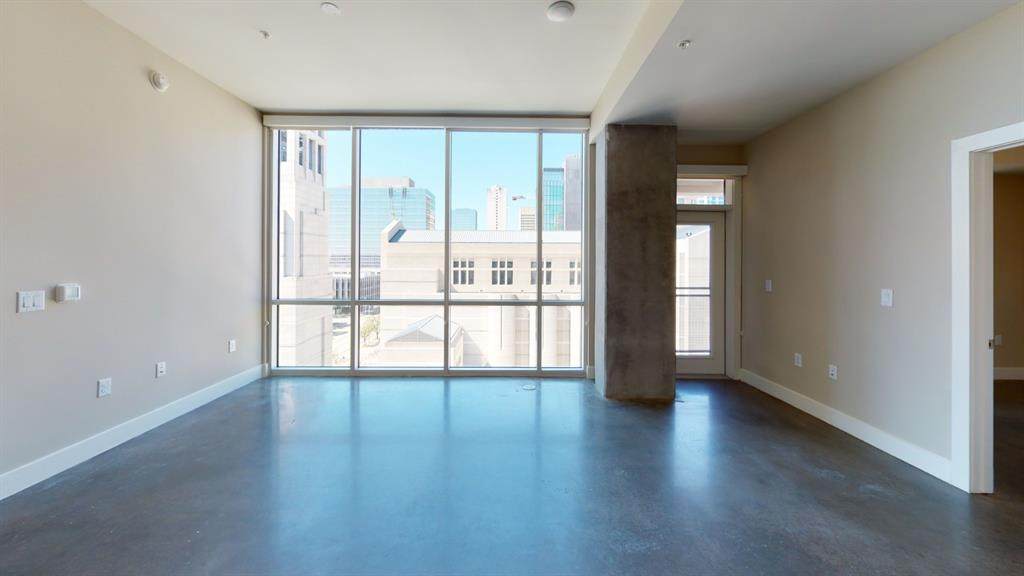1825 N San Jacinto St - Photo 1