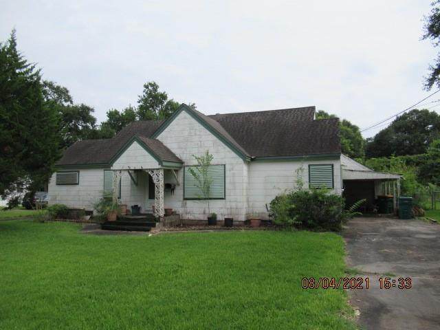 2601 Cedar Drive - Photo 1