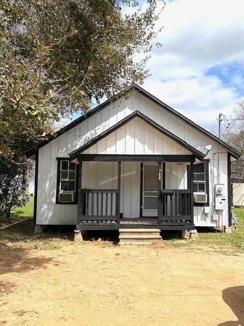 708 Wharton Street - Photo 1
