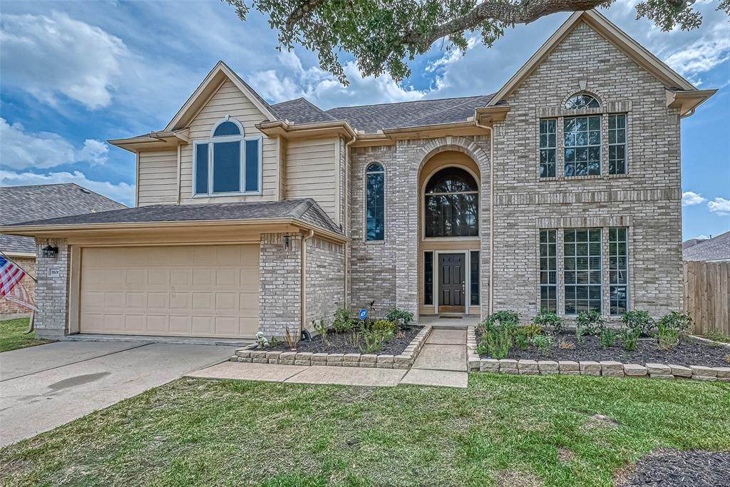 1806 Castle Oaks Drive - Photo 1
