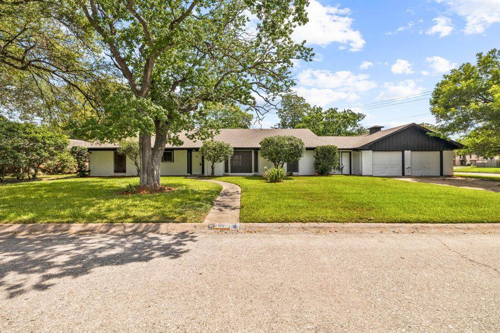 1601 Richardson Lane - Photo 1