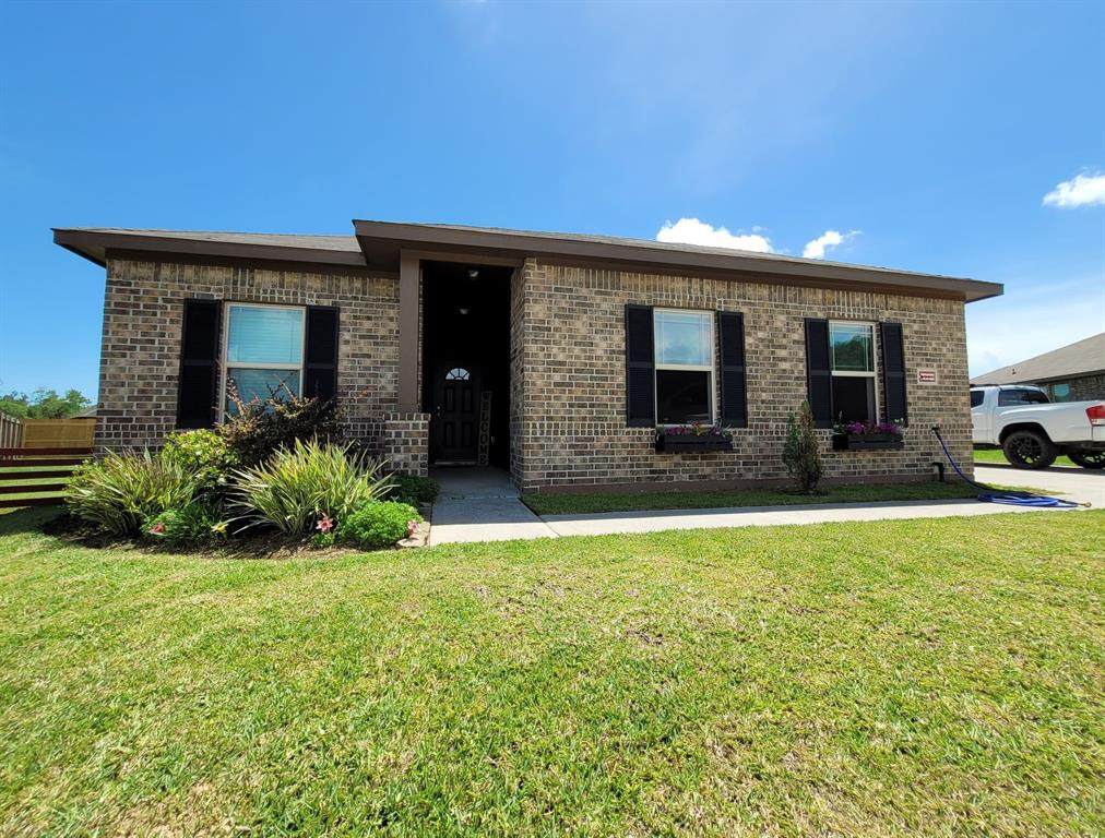 122 Ella Street - Photo 1