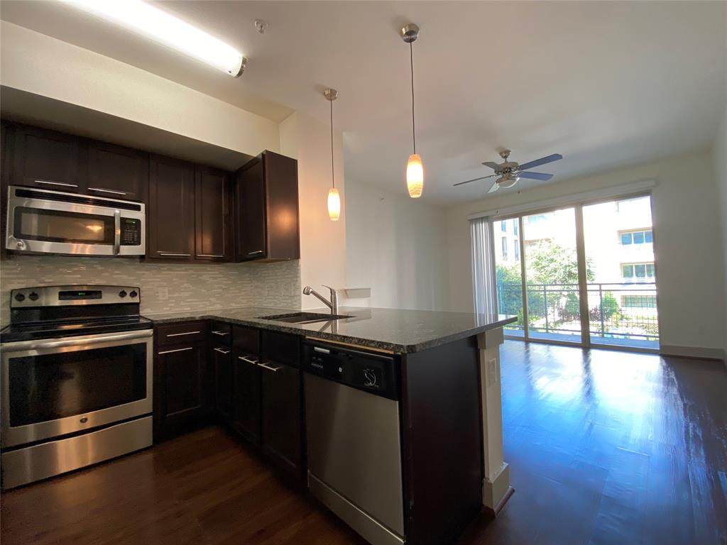 145 Heights Boulevard - Photo 1
