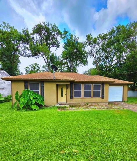 1008 Southampton Street - Photo 1
