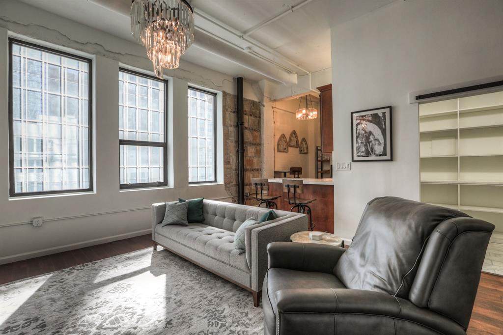705 Main Street - Photo 1