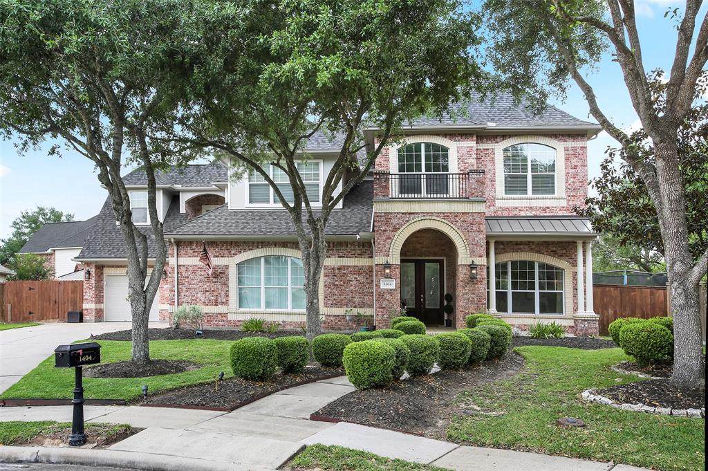 1404 Cabot Lakes Drive - Photo 1