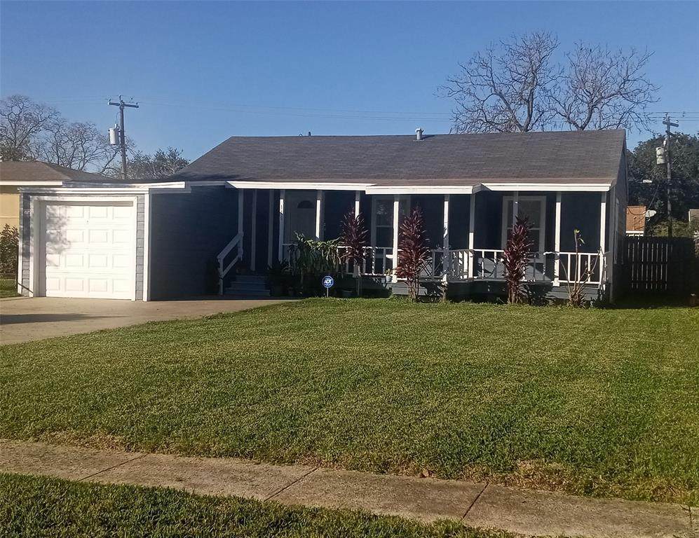 116 18th Avenue - Photo 1