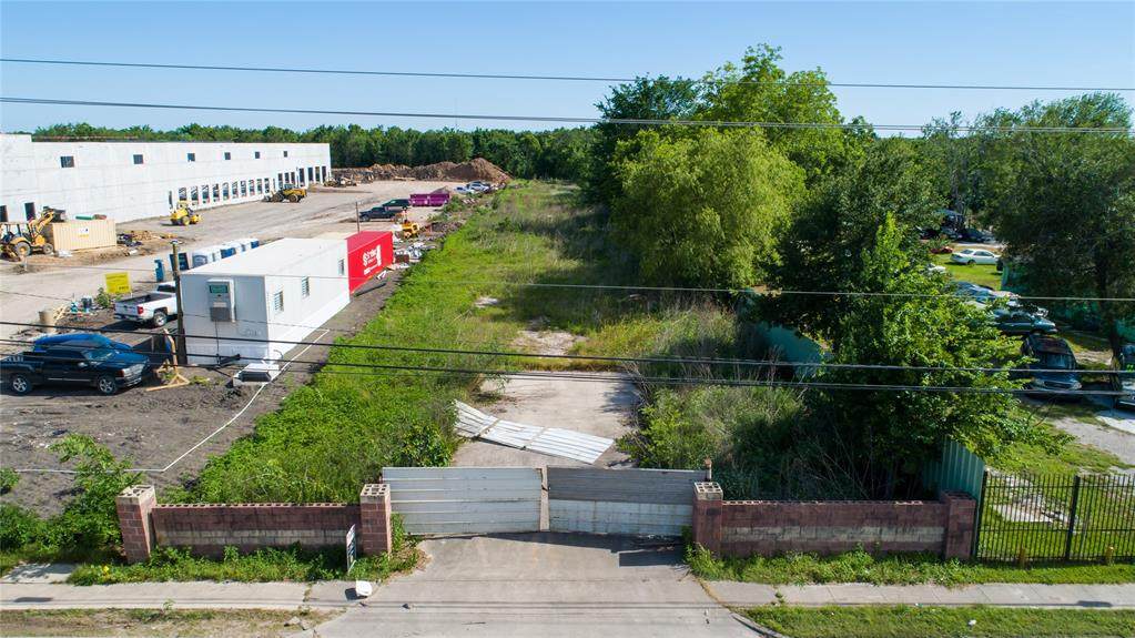 308 Almeda Genoa - Photo 1