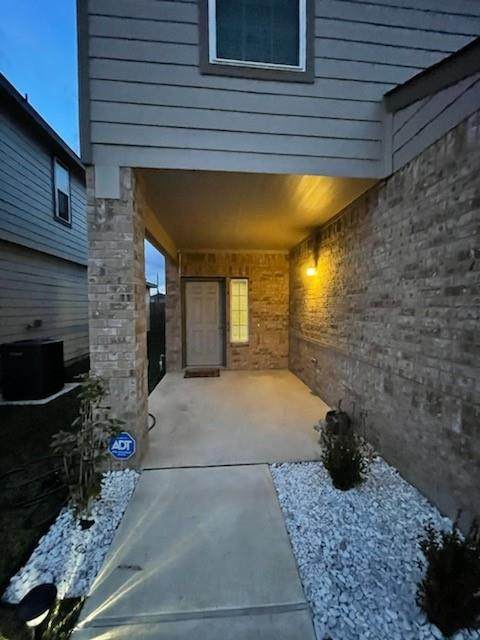 18622 Lansdowne Stream Path - Photo 1