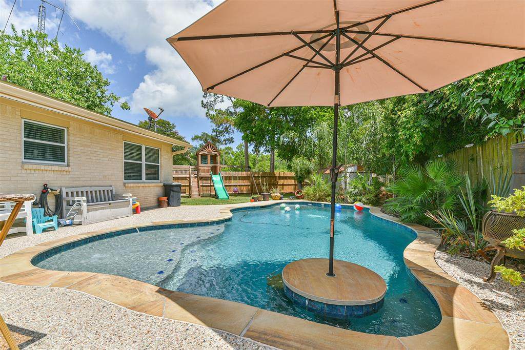 1405 Delabrook Court - Photo 1