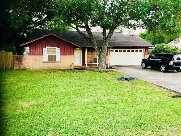 204 Honeysuckle Drive - Photo 1